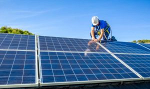 Installation et mise en production des panneaux solaires photovoltaïques à Saint-Romain-de-Colbosc